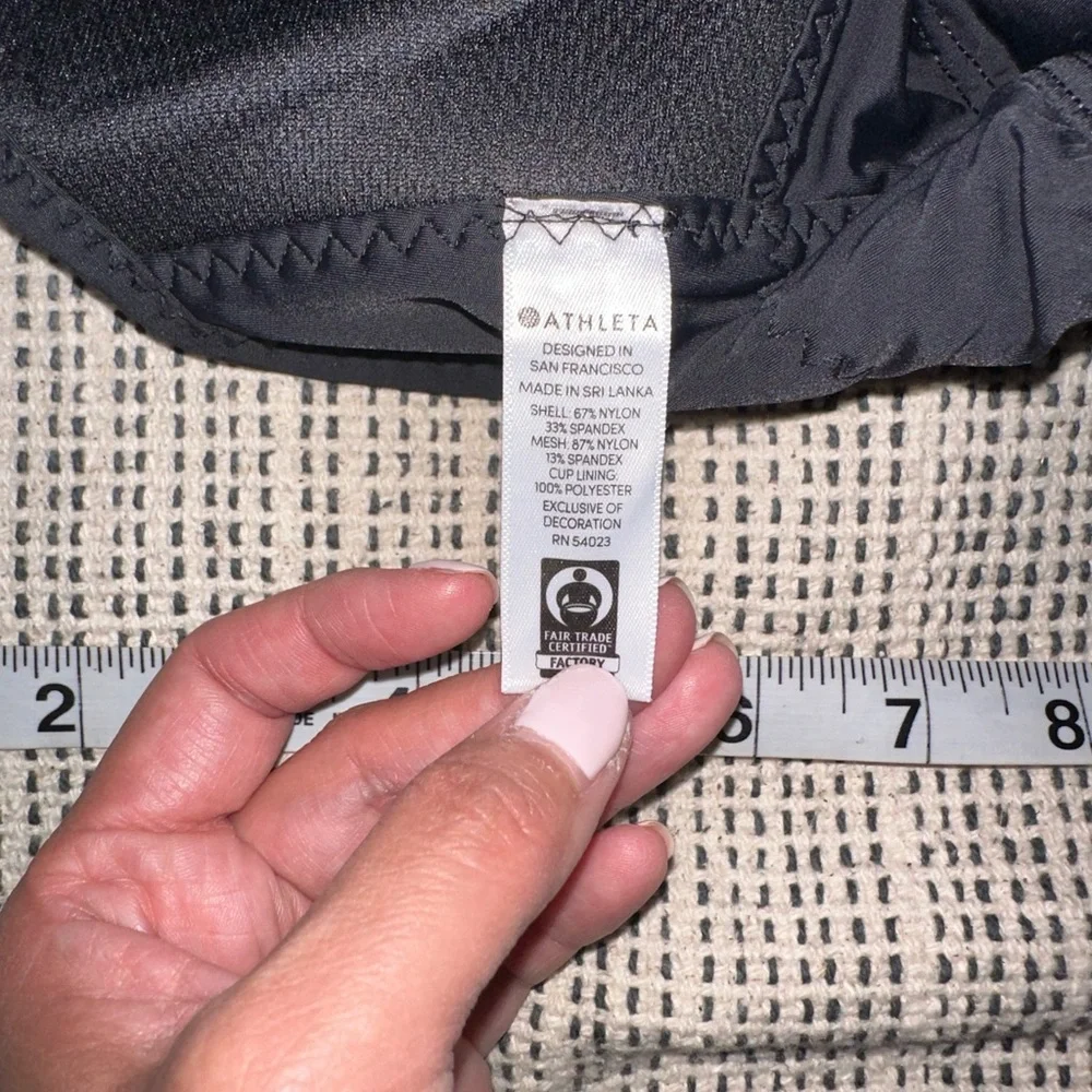 Athleta High Impact Gigi Bra in Black Sz S.‎